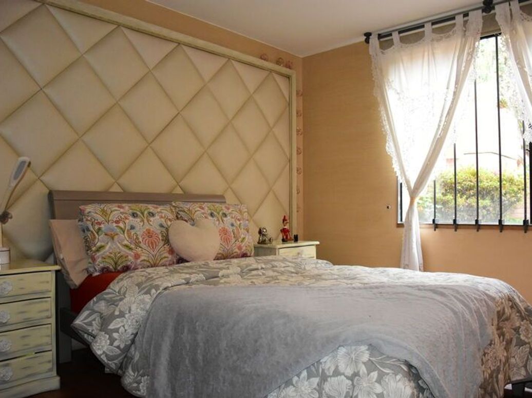 Casa de 4 alcobas en venta en Casa Blanca Suba, Bogotá, 265 m² · foto 9 de 18