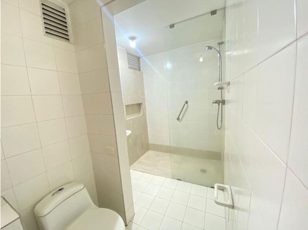Apartamento de 3 alcobas en venta en Escuela De Infantería, Bogotá, 130 m² · foto 13 de 19