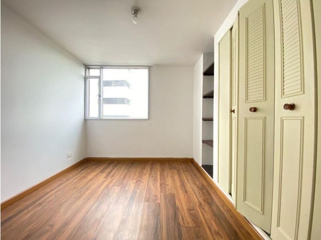 Apartamento de 3 alcobas en venta en Escuela De Infantería, Bogotá, 130 m² · foto 14 de 19