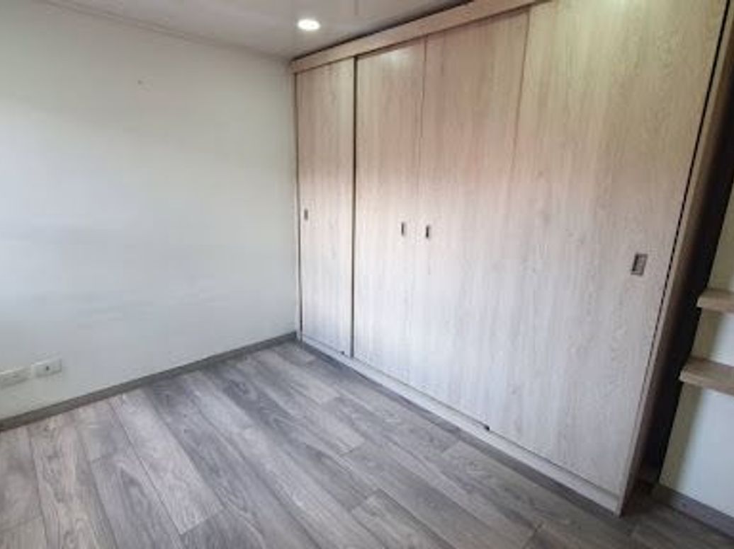 Apartamento de 3 alcobas en venta en San Andrés, Bogotá, 42 m² · foto 6 de 20