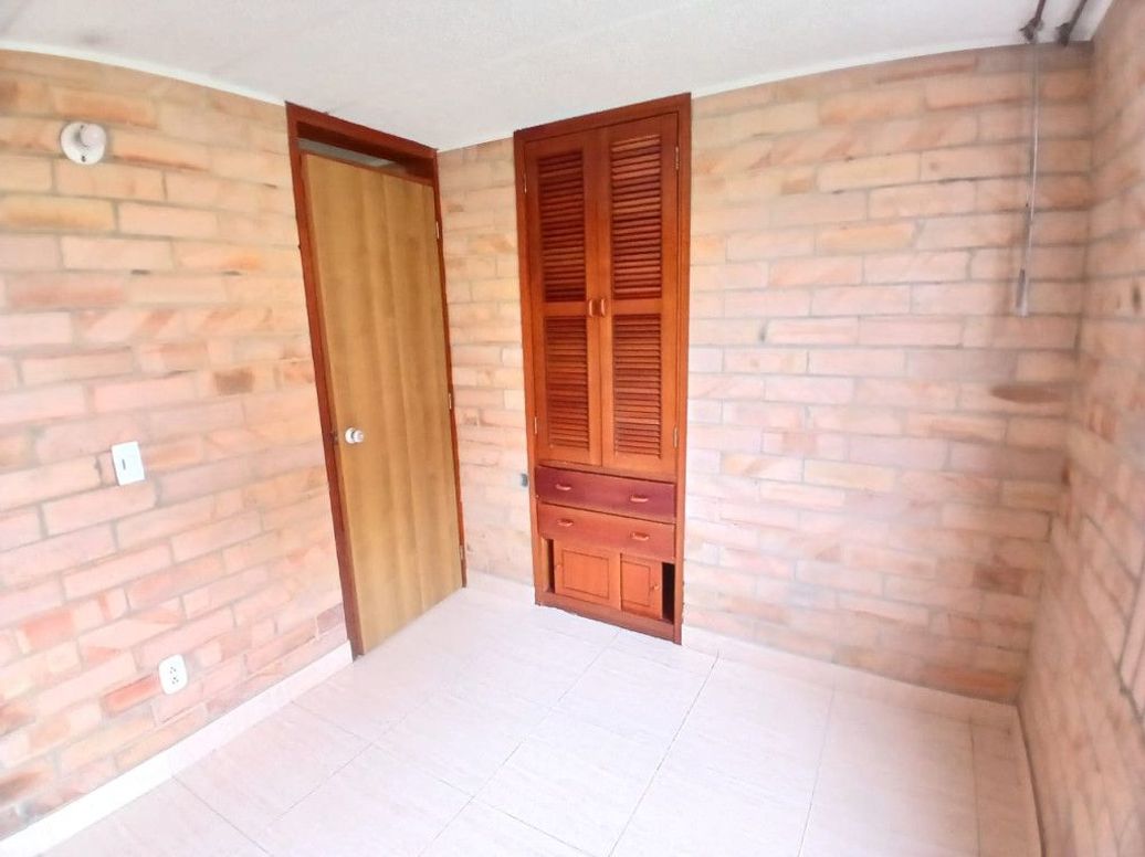 Apartamento de 2 alcobas en venta en Ub. Tintala, Bogotá, 41 m² · foto 8 de 16