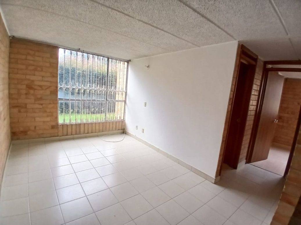 Apartamento de 2 alcobas en venta en Ub. Tintala, Bogotá, 41 m² · foto 2 de 16