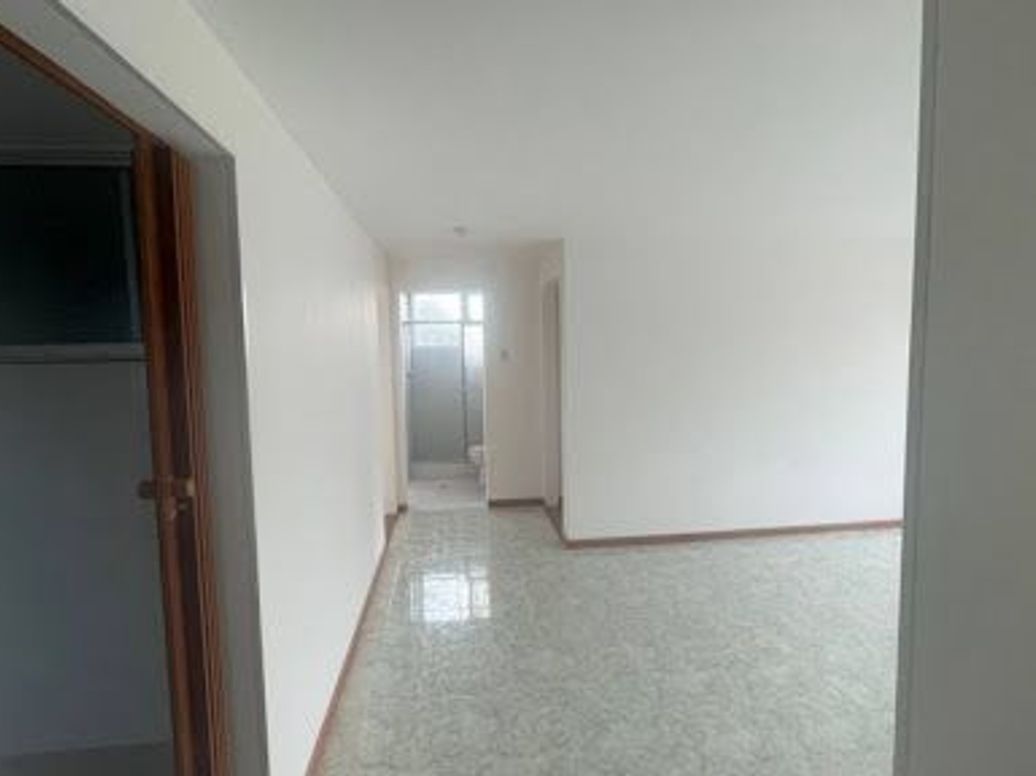Apartamento de 3 alcobas en venta en Galerías, Bogotá, 75 m² · foto 4 de 13