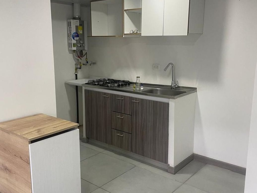 Apartamento de 2 alcobas en venta en Tuna Baja, Bogotá, 37 m² · foto 4 de 11