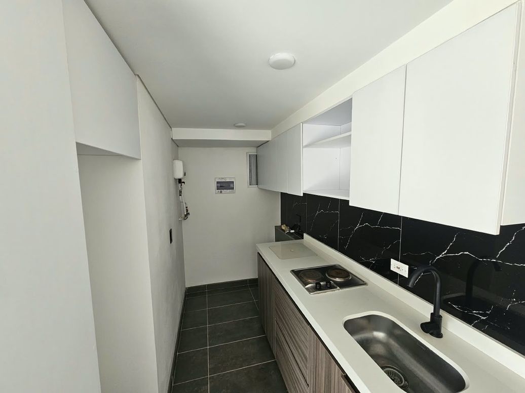 Apartamento de 1 alcoba en arriendo en El Redil, Bogotá, 35 m² · foto 3 de 20