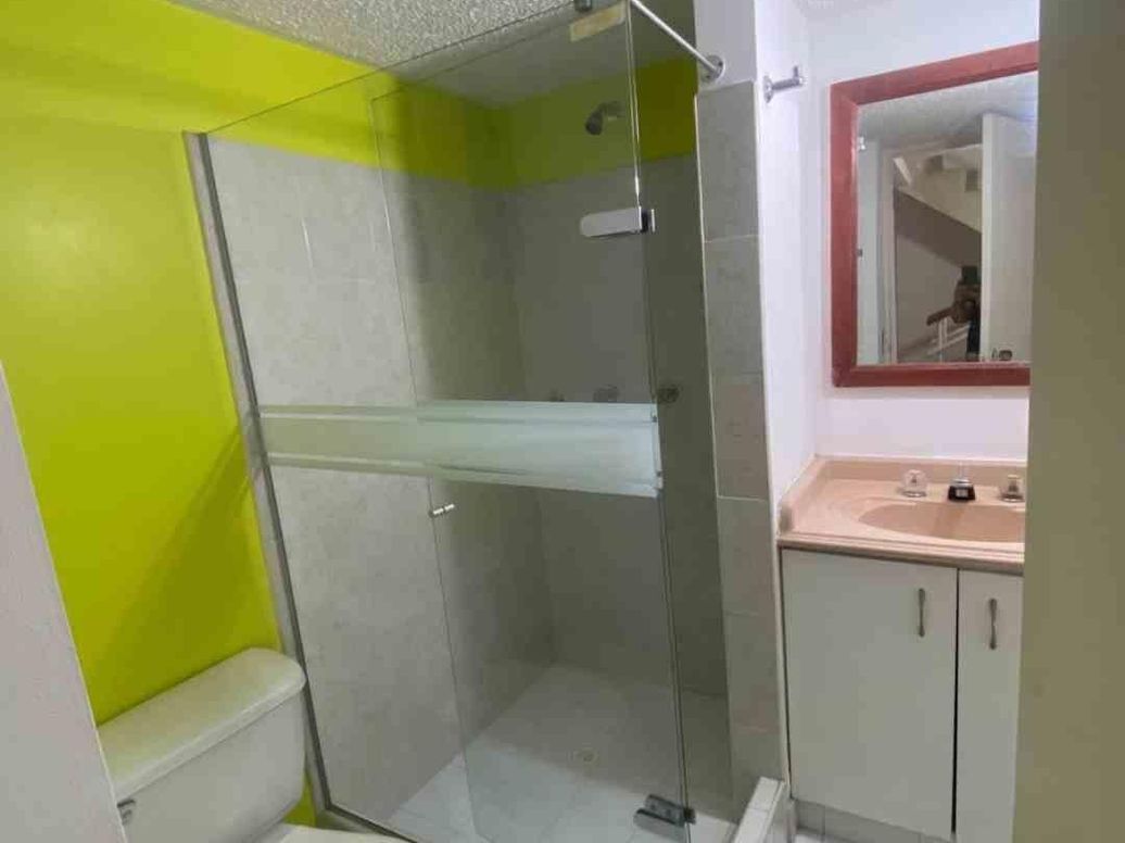 Apartamento de 3 alcobas en venta en Los Angeles, Bogotá, 77 m² · foto 8 de 13