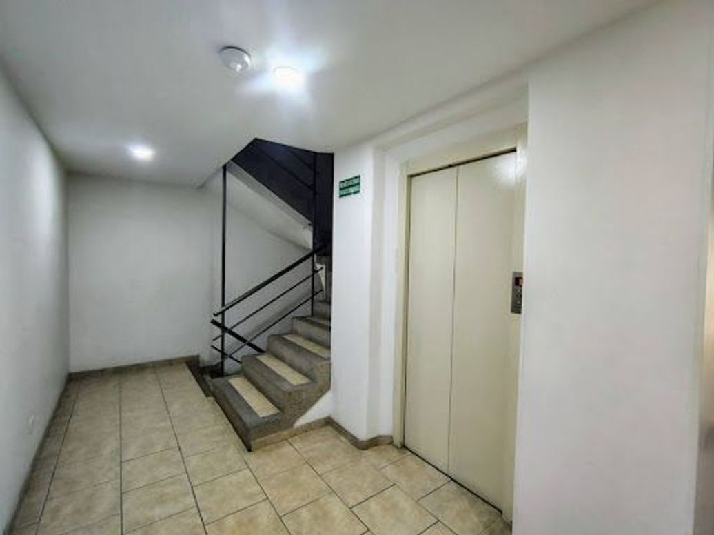 Apartamento de 2 alcobas en venta en Prado Pinzón, Bogotá, 69 m² · foto 19 de 20