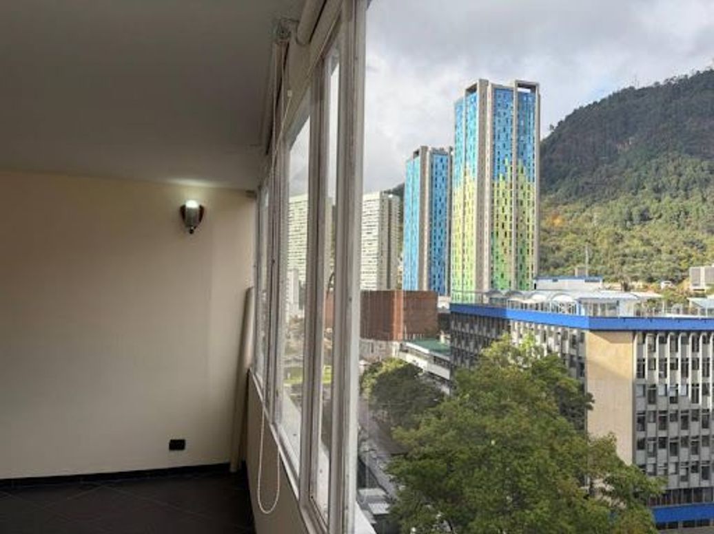 Apartaestudio en venta en Las Aguas, Bogotá, 48 m² · foto 17 de 20