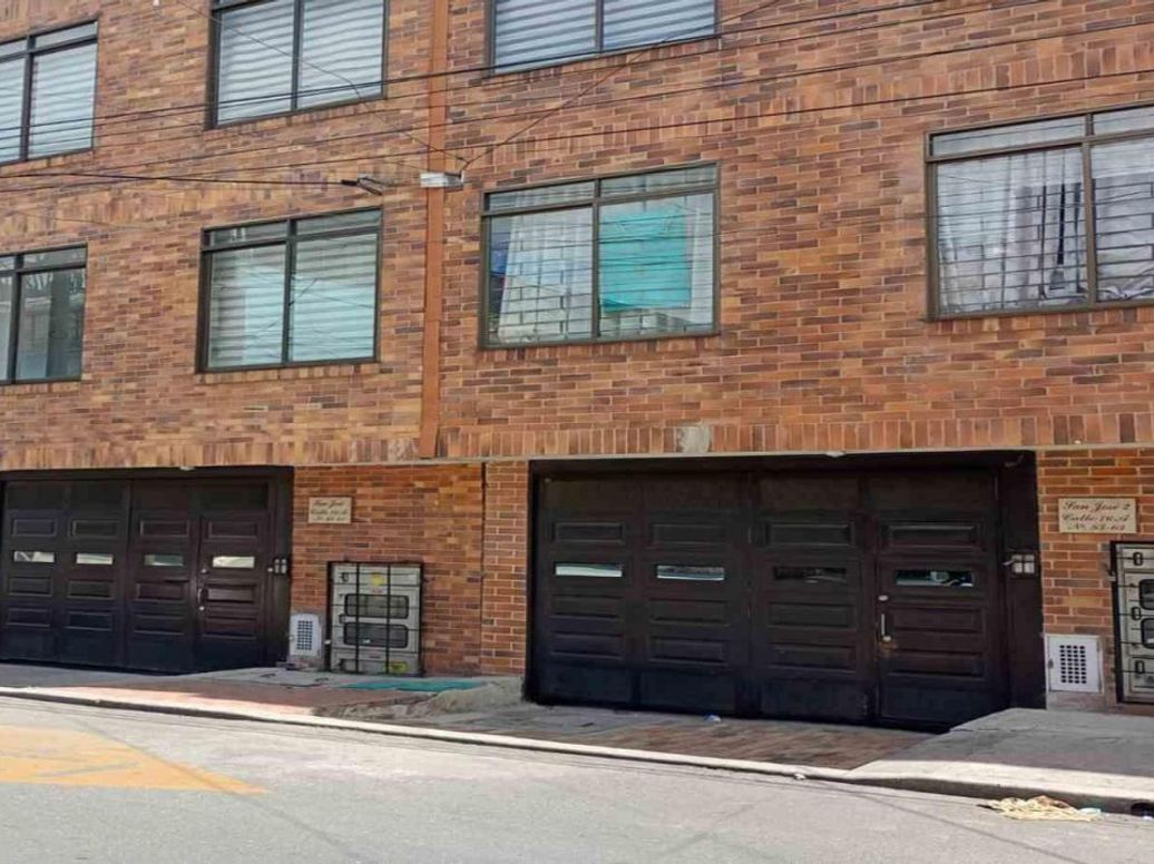 Apartamento de 3 alcobas en venta en La Granja, Bogotá, 73 m² · foto 12 de 15