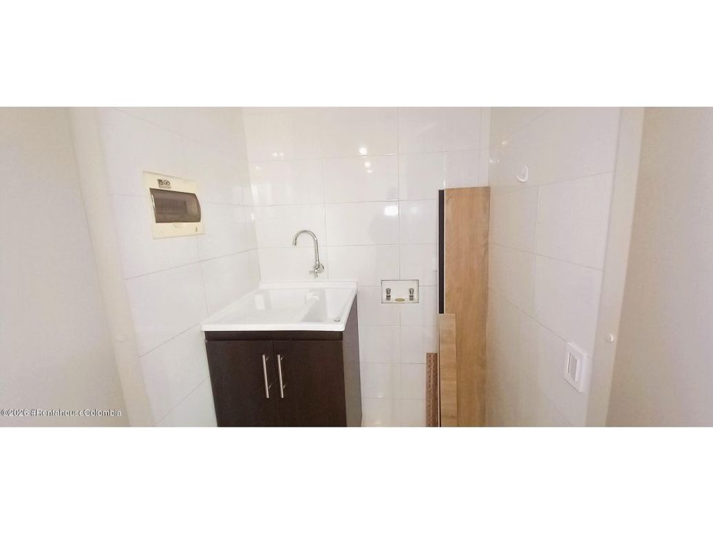 Apartamento de 1 alcoba en venta en Alhambra, Bogotá, 65 m² · foto 11 de 20