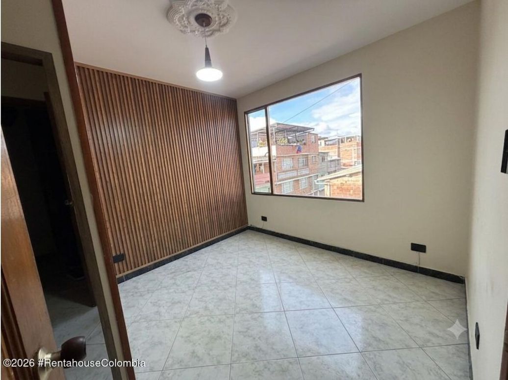 Casa de 13 alcobas en venta en Lucero Alto, Bogotá, 305 m² · foto 18 de 20