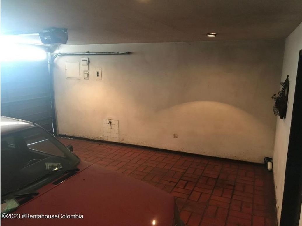 Casa de 4 alcobas en venta en Lago Gaitan, Bogotá, 480 m² · foto 18 de 20
