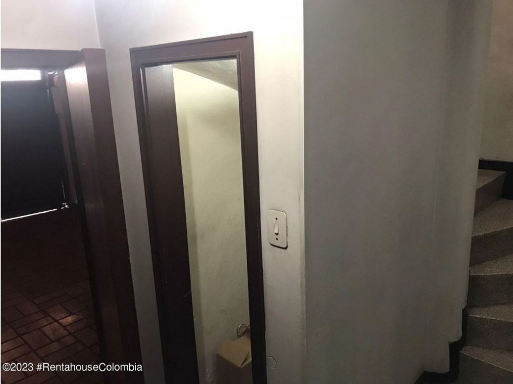 Casa de 4 alcobas en venta en Lago Gaitan, Bogotá, 480 m² · foto 11 de 20