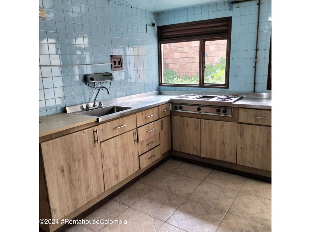 Casa de 5 alcobas en venta en Salitre Greco, Bogotá, 300 m² · foto 17 de 20