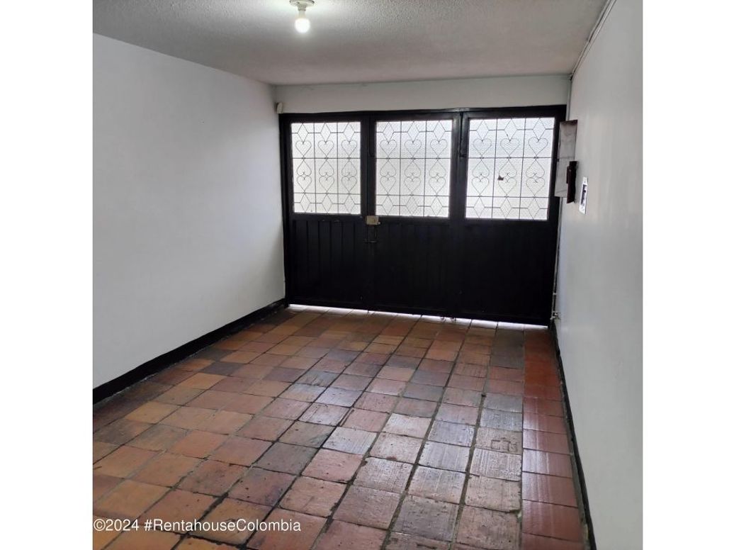 Casa de 5 alcobas en venta en Salitre Greco, Bogotá, 300 m² · foto 9 de 20
