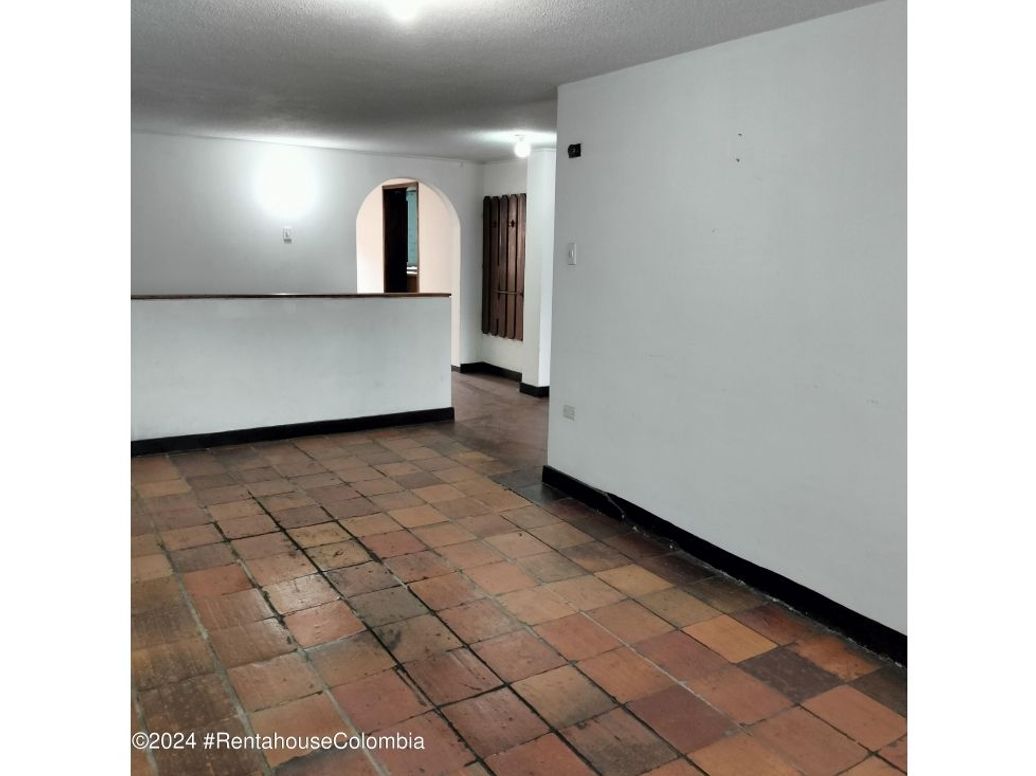 Casa de 5 alcobas en venta en Salitre Greco, Bogotá, 300 m² · foto 10 de 20