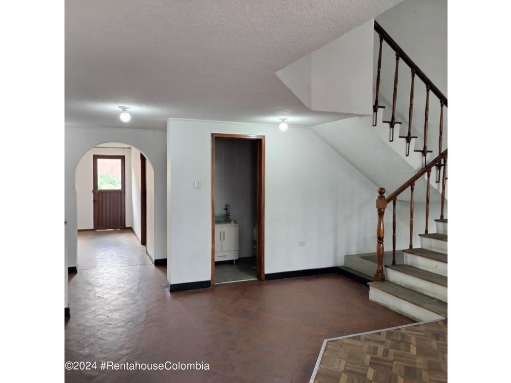 Casa de 5 alcobas en venta en Salitre Greco, Bogotá, 300 m² · foto 4 de 20