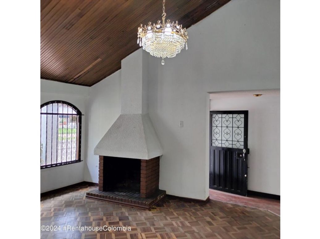 Casa de 5 alcobas en venta en Salitre Greco, Bogotá, 300 m² · foto 6 de 20