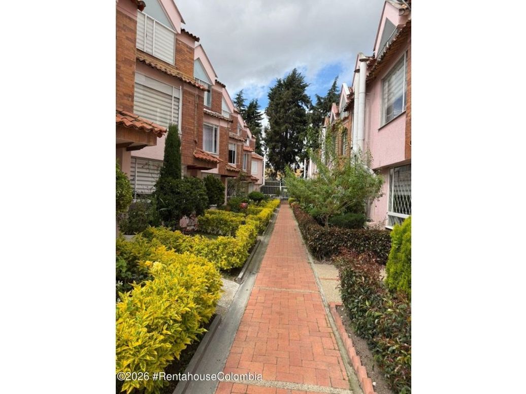 Casa de 3 alcobas en venta en La Campiña, Bogotá, 102 m² · foto 2 de 20