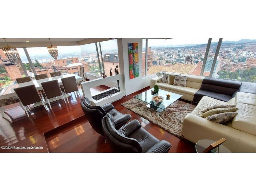 Apartamento de 3 alcobas en venta en El Refugio, Bogotá, 159 m² · foto 6 de 20