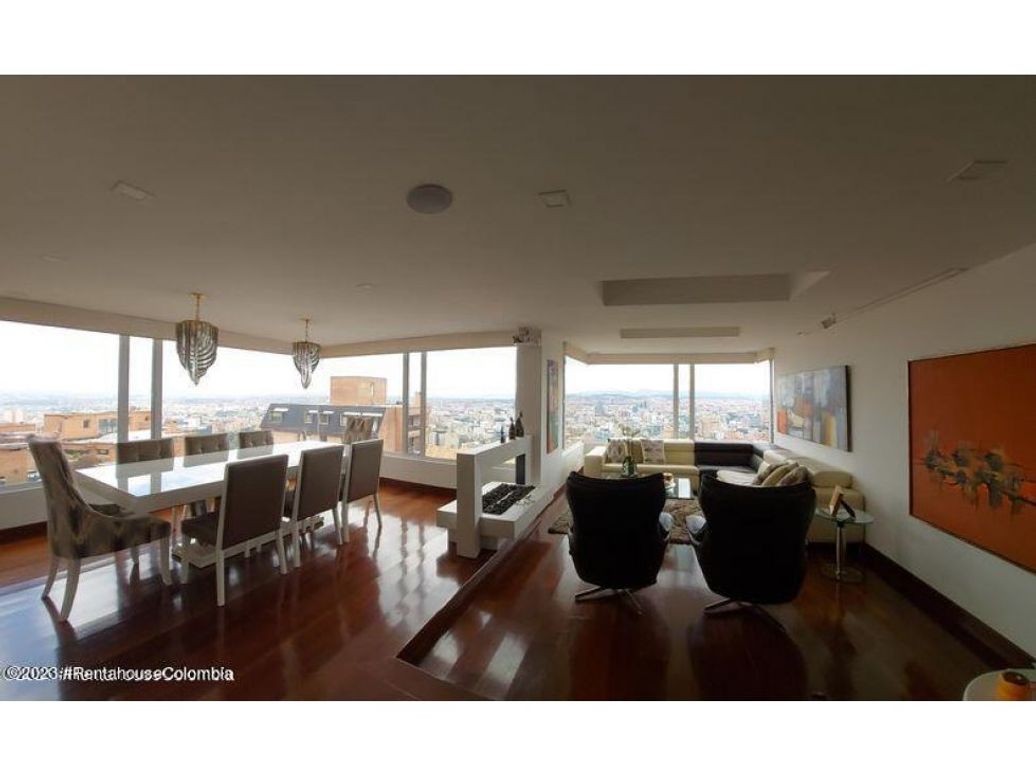 Apartamento de 3 alcobas en venta en El Refugio, Bogotá, 159 m² · foto 8 de 20