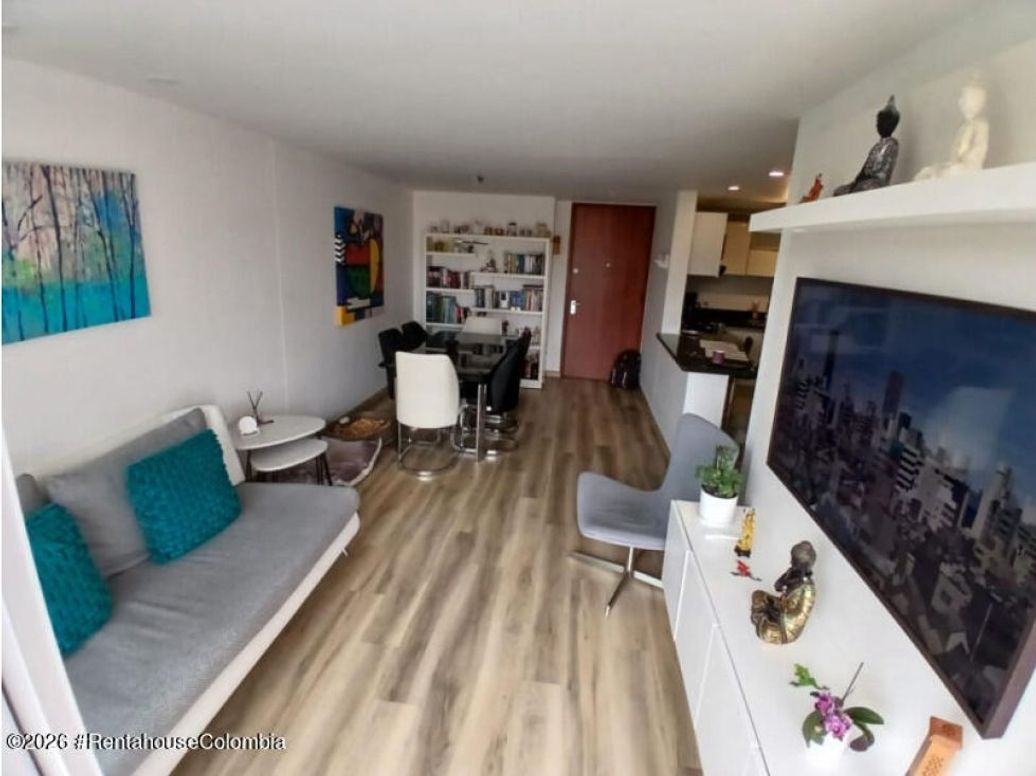 Apartamento de 2 alcobas en venta en Cedritos, Bogotá, 75 m² · foto 5 de 18