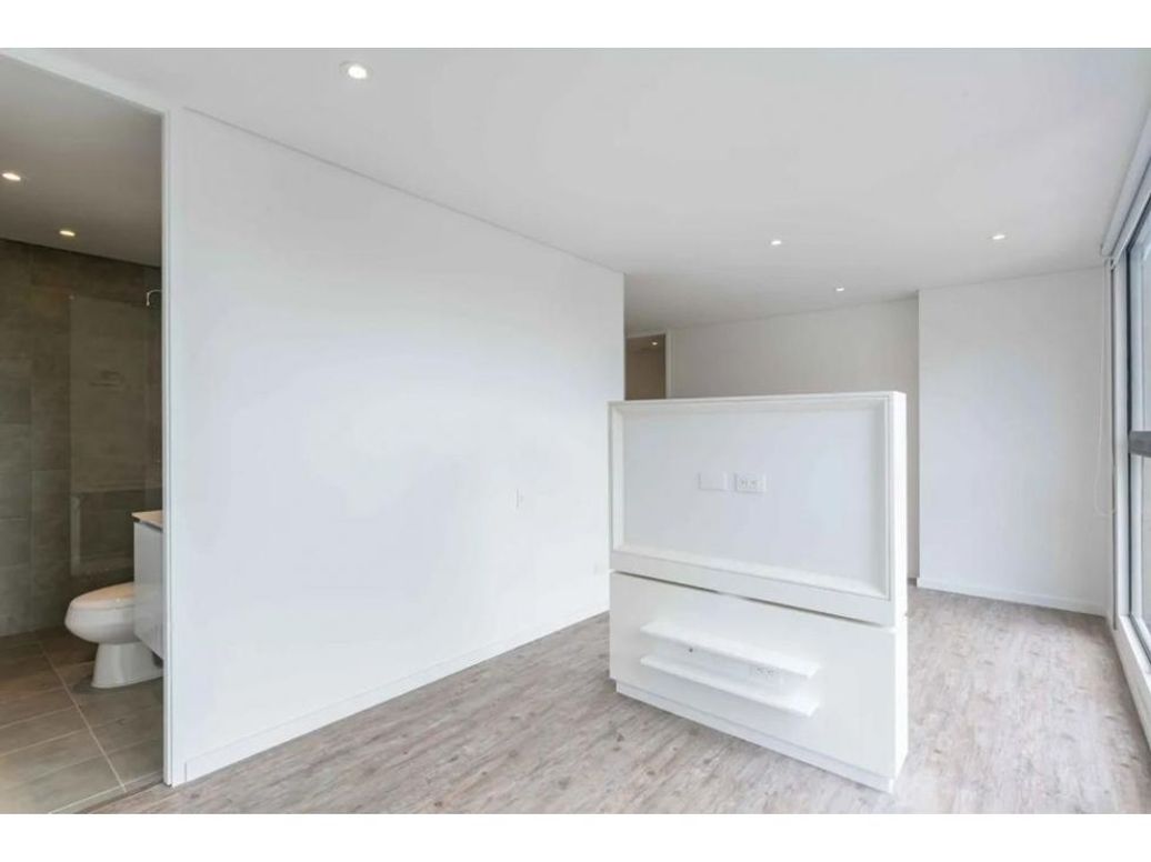 Apartaestudio en venta en Andes Norte, Bogotá, 34 m² · foto 3 de 18