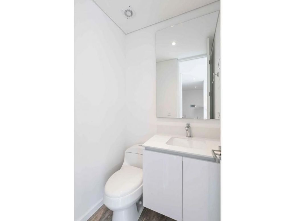 Apartaestudio en venta en Andes Norte, Bogotá, 34 m² · foto 8 de 18