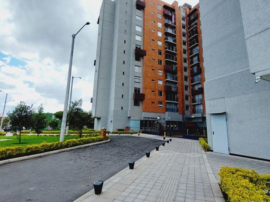 Apartamento de 2 alcobas en venta en El Rolin, Bogotá, 58 m² · foto 3 de 20