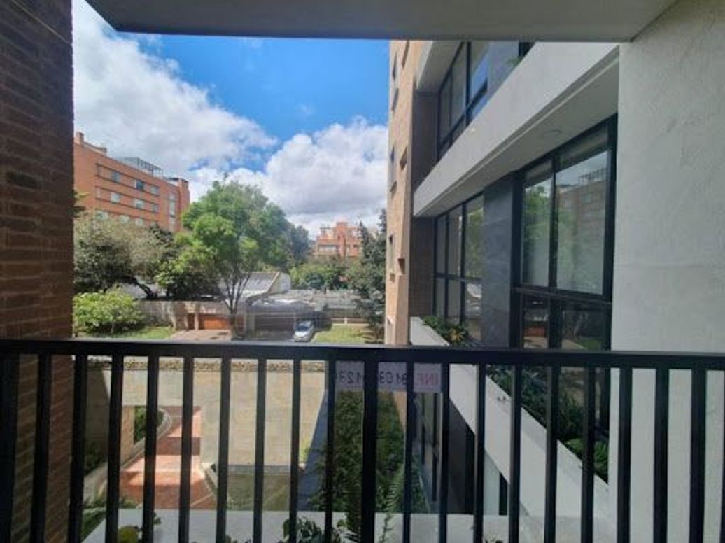 Apartaestudio en arriendo en Chico Norte Iii, Bogotá, 31 m² · foto 9 de 20