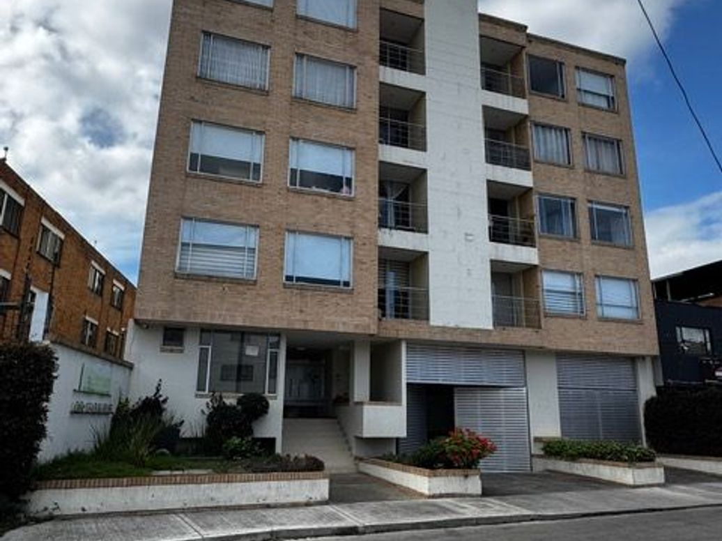 Apartamento de 2 alcobas en venta en San José Del Prado, Bogotá, 61 m² · foto 2 de 20