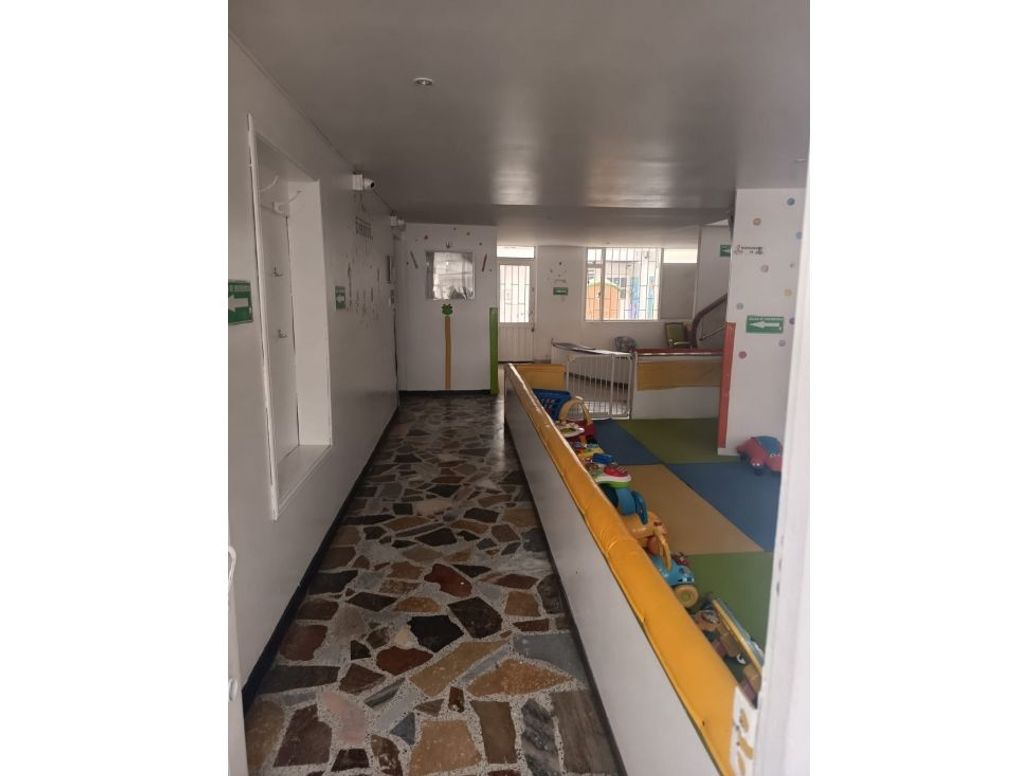 Casa de 7 alcobas en venta en José Joaquín Vargas, Bogotá, 470 m² · foto 7 de 20