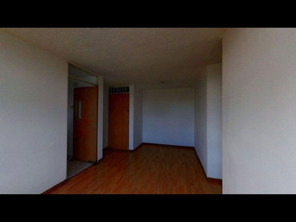 Apartamento de 3 alcobas en venta en Zarzamora, Bogotá, 43 m² · foto 3 de 17