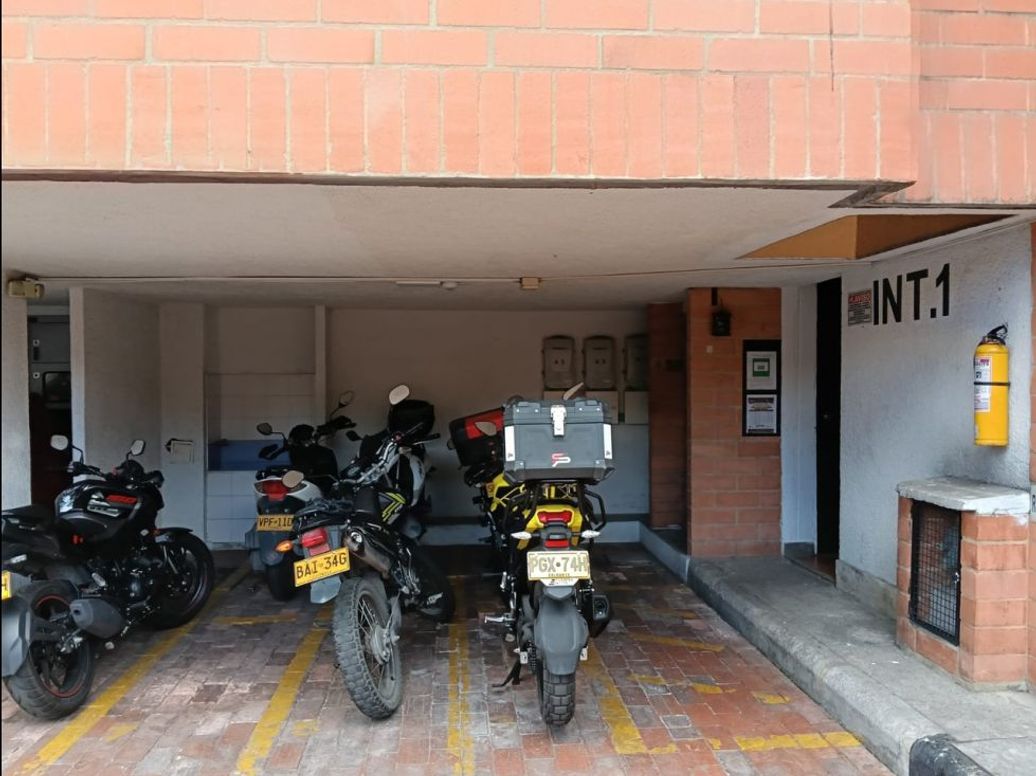Apartamento de 3 alcobas en venta en Zarzamora, Bogotá, 43 m² · foto 12 de 17