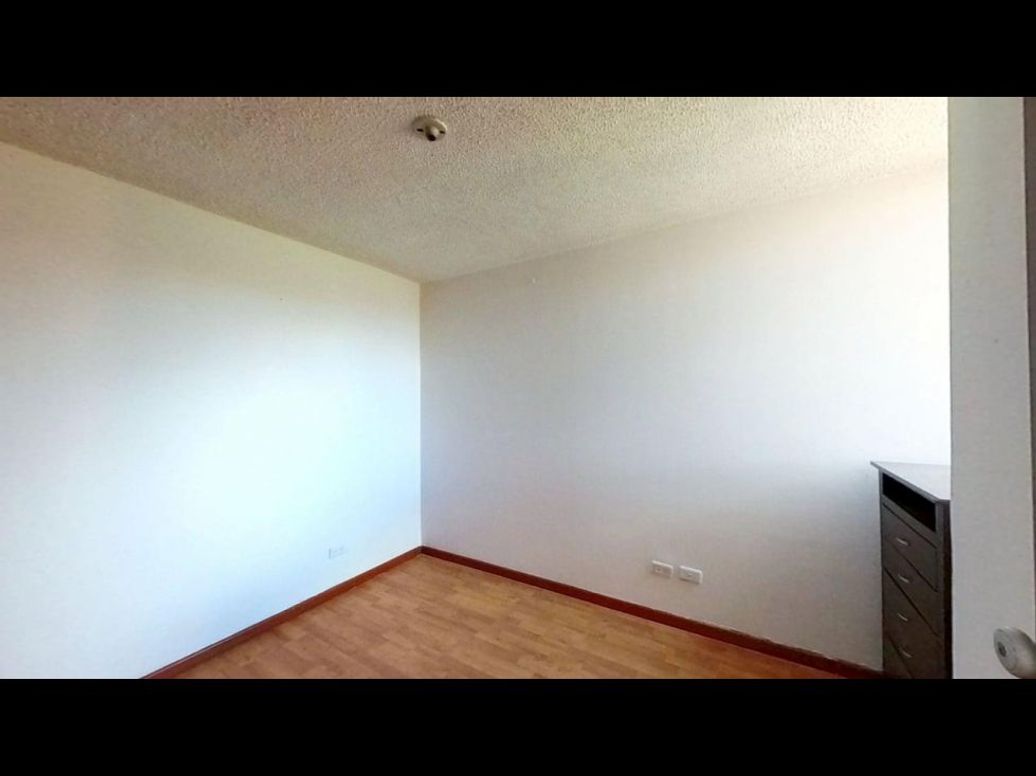 Apartamento de 3 alcobas en venta en Zarzamora, Bogotá, 43 m² · foto 9 de 17