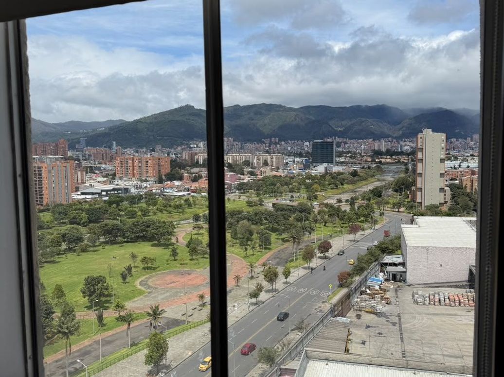 Apartamento de 3 alcobas en venta en Santa Rosa, Bogotá, 111 m² · foto 11 de 17