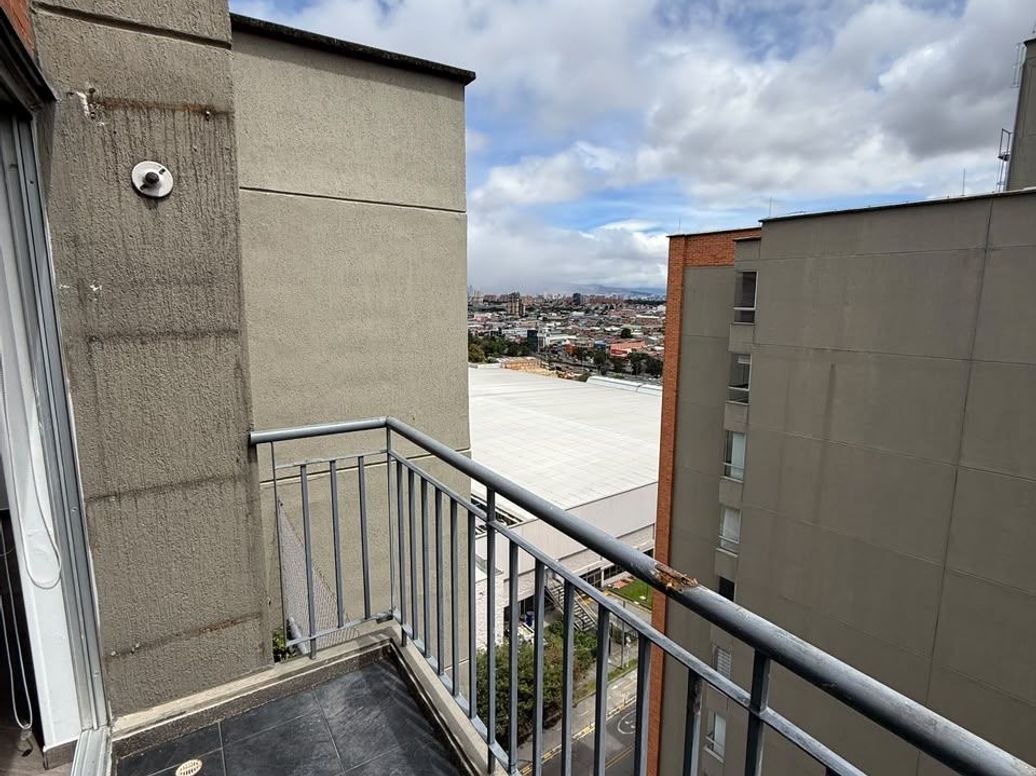 Apartamento de 3 alcobas en venta en Santa Rosa, Bogotá, 111 m² · foto 15 de 17