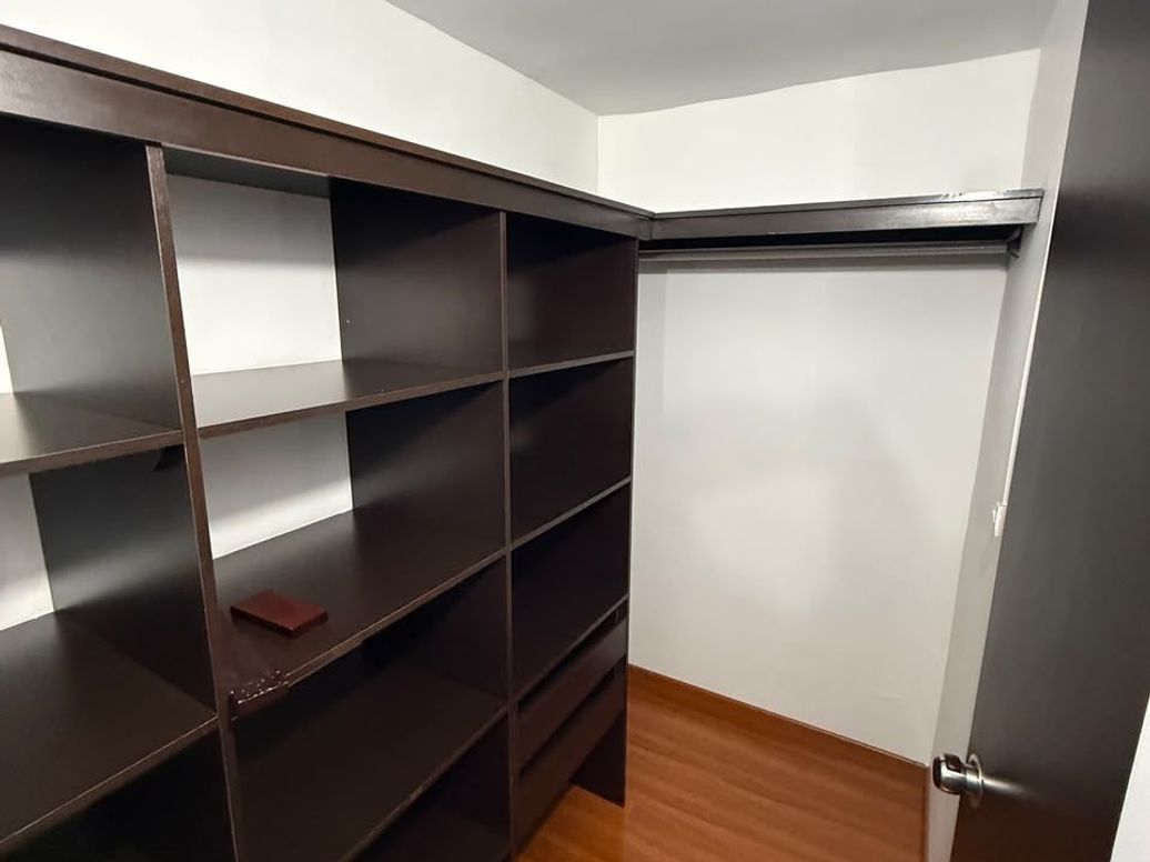 Apartamento de 3 alcobas en venta en Santa Rosa, Bogotá, 111 m² · foto 7 de 17