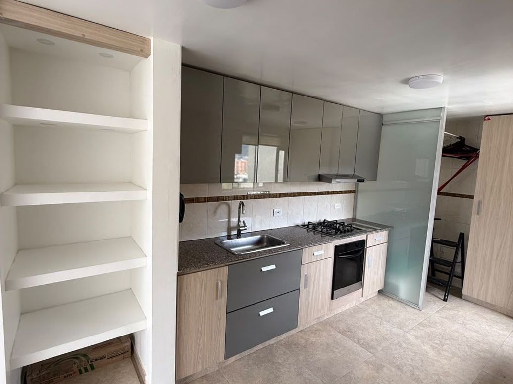 Apartamento de 3 alcobas en venta en Santa Rosa, Bogotá, 111 m² · foto 8 de 17