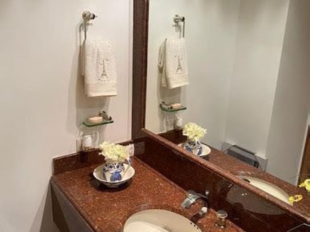 Apartamento de 3 alcobas en venta en Santa Barbara Alta, Bogotá, 300 m² · foto 8 de 13