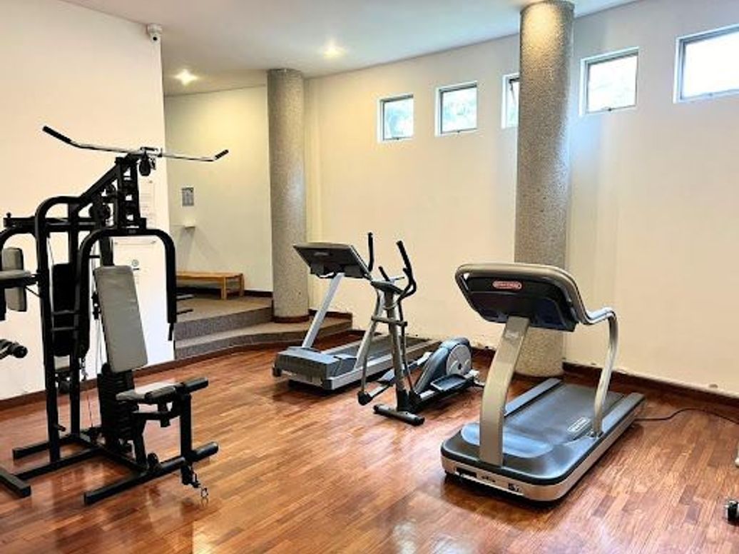 Apartamento de 3 alcobas en venta en Santa Barbara Alta, Bogotá, 300 m² · foto 10 de 13