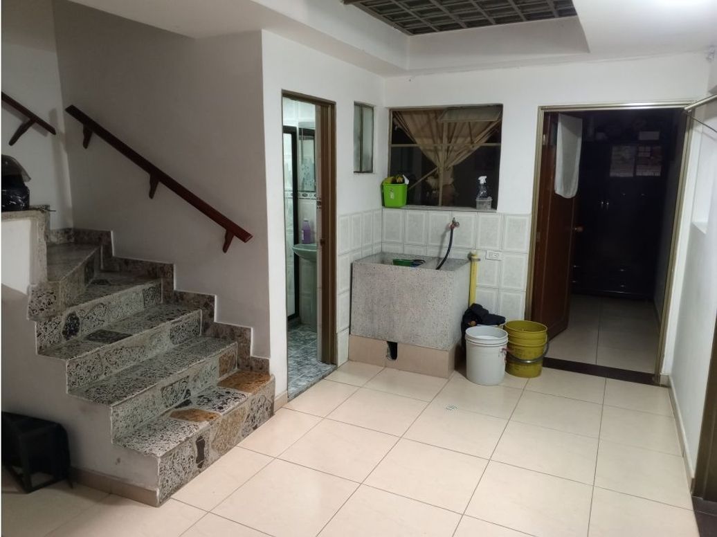 Casa de 11 alcobas en venta en Alqueria La Fragua, Bogotá, 336 m² · foto 9 de 20