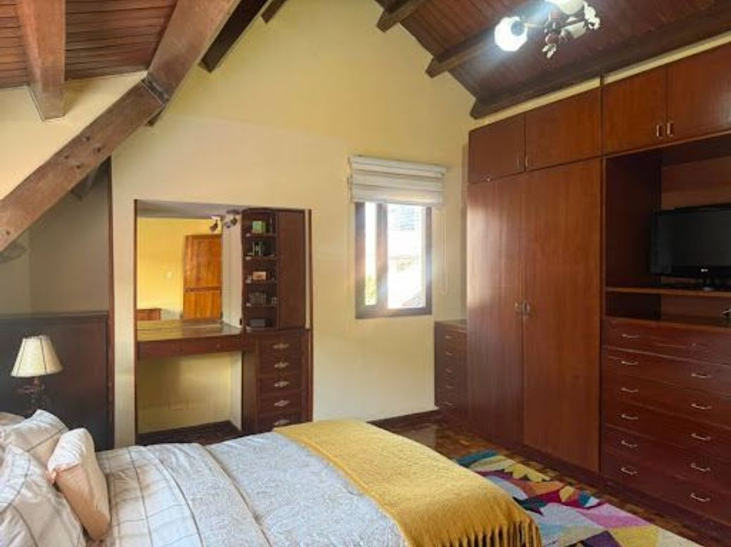 Casa de 4 alcobas en venta en Alhambra, Bogotá, 302 m² · foto 19 de 20