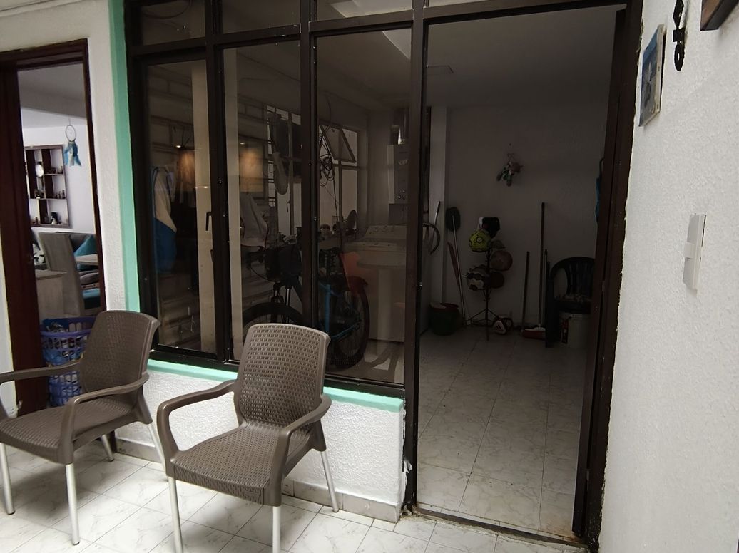Casa de 6 alcobas en venta en 11 De Noviembre, Bogotá, 320 m² · foto 8 de 20