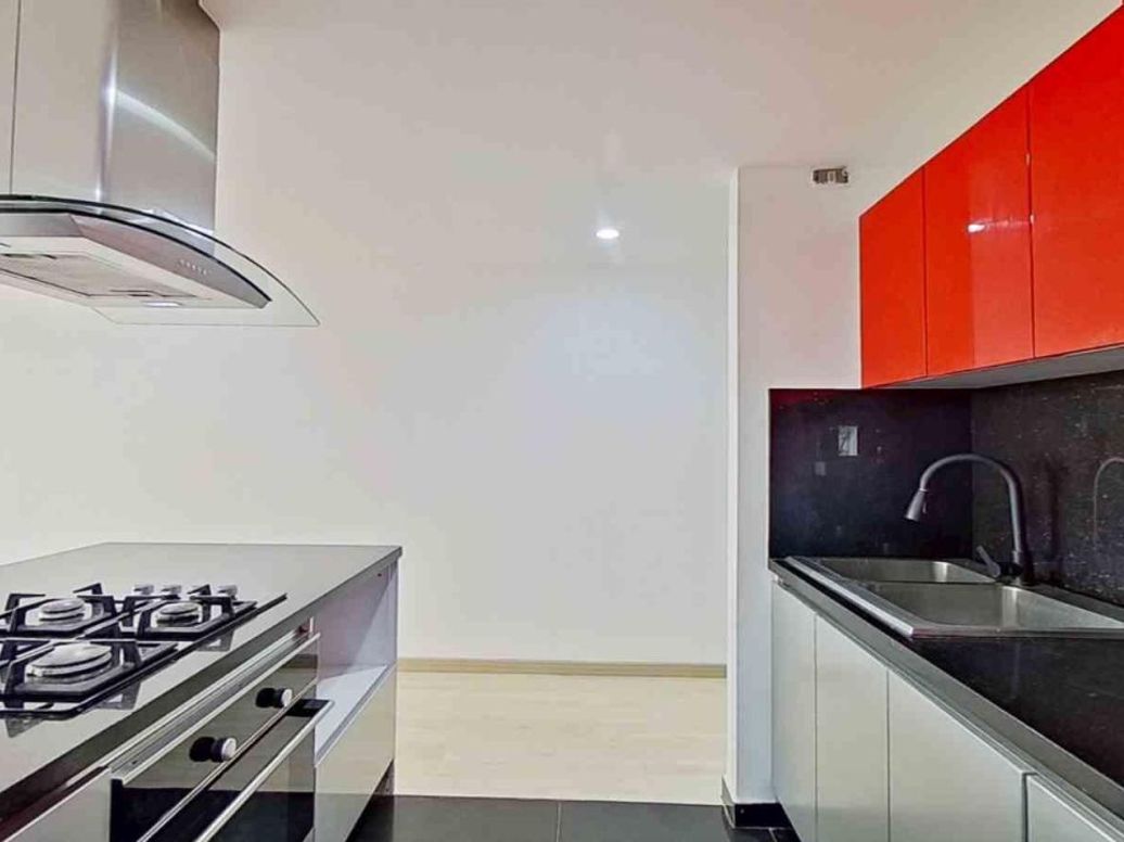 Apartamento de 3 alcobas en venta en Cedritos, Bogotá, 85 m² · foto 13 de 20