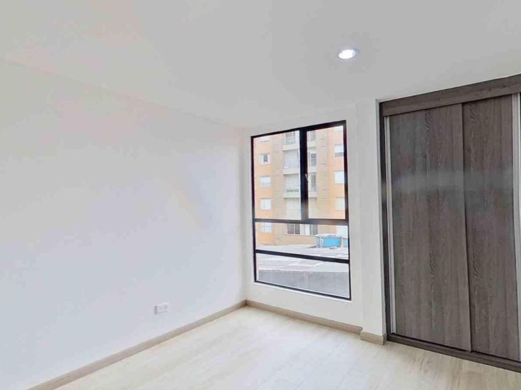 Apartamento de 3 alcobas en venta en Cedritos, Bogotá, 85 m² · foto 10 de 20