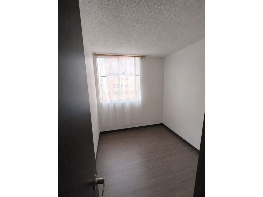 Apartamento de 3 alcobas en venta en Fontibón, Bogotá, 51 m² · foto 6 de 10