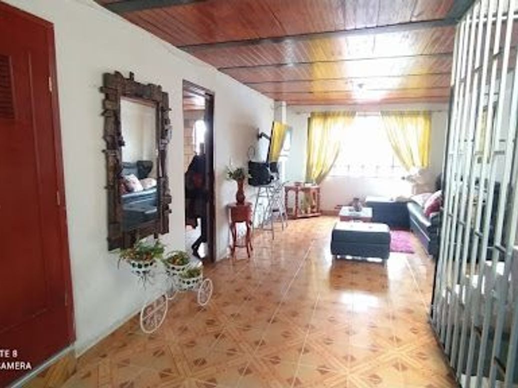 Casa de 4 alcobas en venta en Alfonso López Sector El Progreso, Bogotá, 311 m² · foto 4 de 20