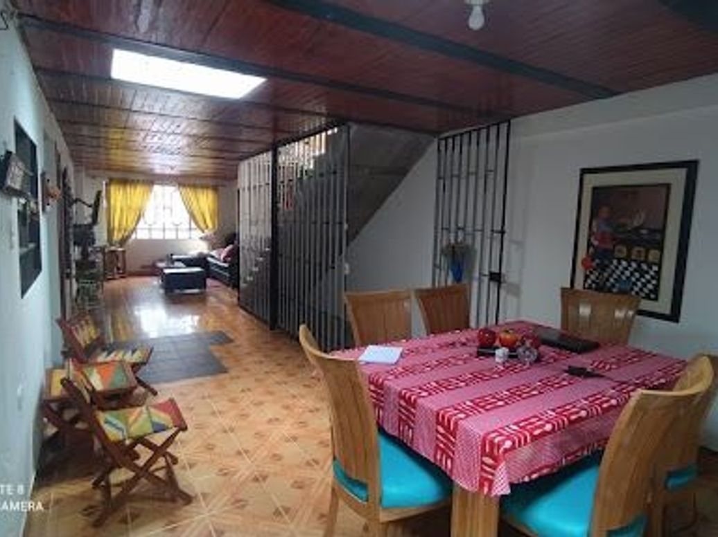 Casa de 4 alcobas en venta en Alfonso López Sector El Progreso, Bogotá, 311 m² · foto 7 de 20