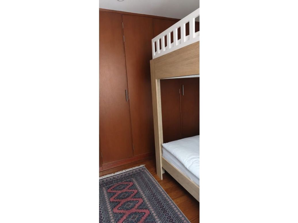 Apartamento de 3 alcobas en venta en Los Rosales, Bogotá, 210 m² · foto 17 de 20